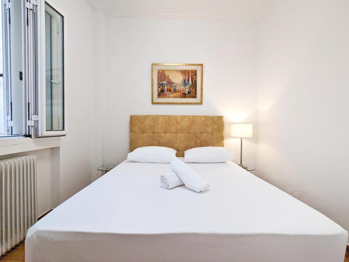 Victroria Grand Palace Apartment Atény Exteriér fotografie